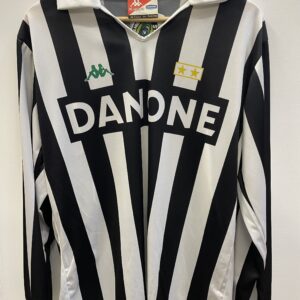 Juventus 1992-95 shirt